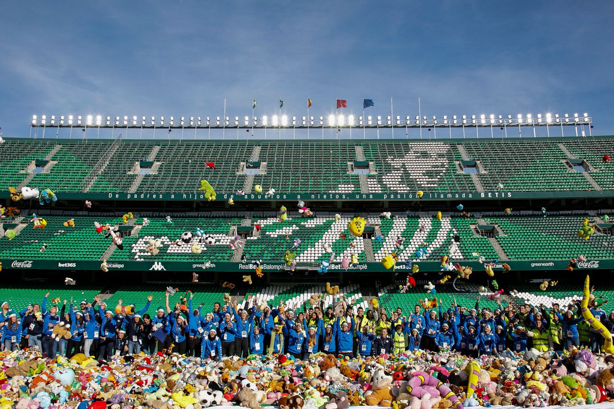 🐻🐹🐮🙌💚

Lo recordaremos por siempre. GRACIAS por demostrarnos una vez más que sois la mejor afición del mundo.