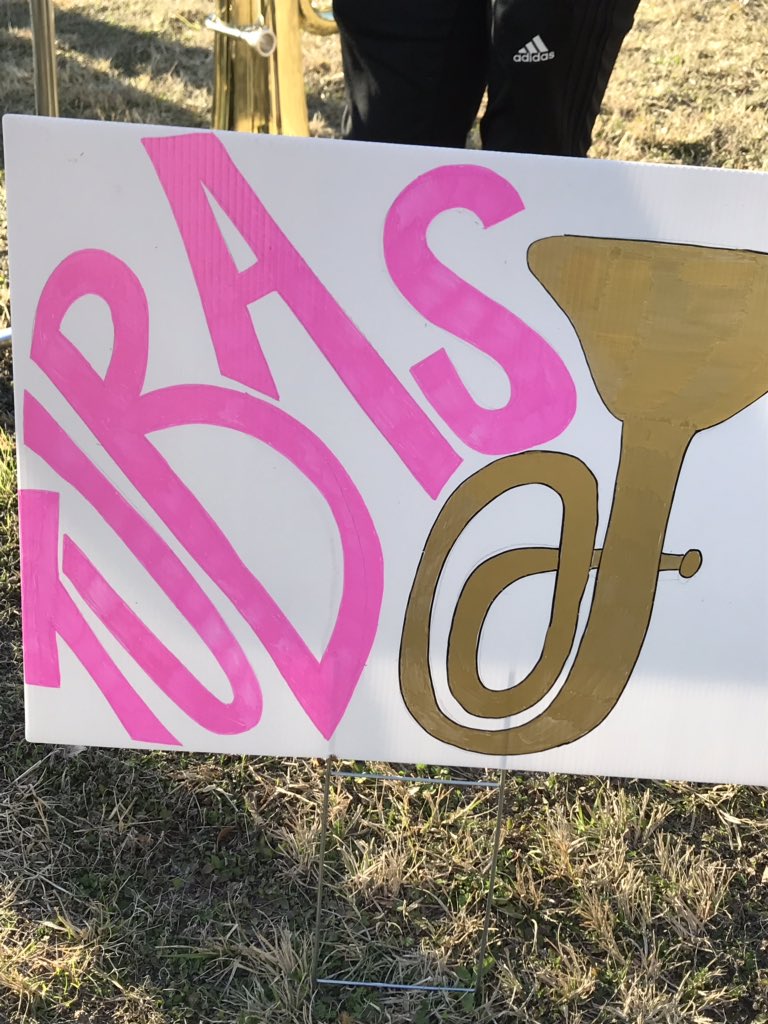 Mandy Taylor tweet media