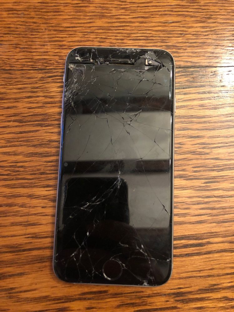 UKiPhoneSales's tweet photo. eBay: Apple iPhone 6 - 16GB - Space Grey (Unlocked) A1586 (CDMA + GSM) https://t.co/hDhWm9Yvmq https://t.co/Uu9P6bJeII