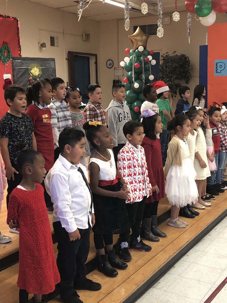 KelsoElementary's tweet photo. Happy Holidays from Kelso! https://t.co/3MwEOGwZY7