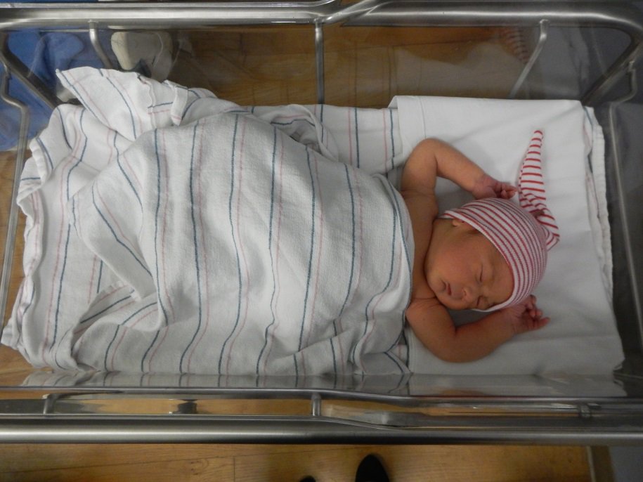 PIHHealth's tweet photo. Baby Lorenzo, born at PIH Health Hospital - Downey, would like to wish everyone a very Merry Christmas!
#PIHHealth #ElfBaby https://t.co/BnUF48np2W