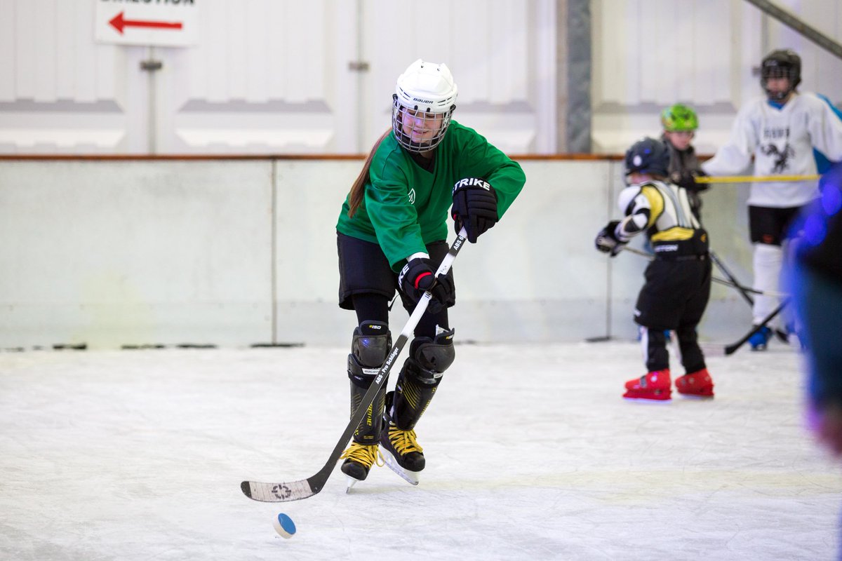 CastlebarOnIce's tweet photo. Great to have the Mayo Bulls IIHC Junior Team training on the rink over the past number of weeks. Check out some photos form this mornings session! 🏒🥅

They train on our rink every Saturday &amp; Sunday morning at 10am! GO BULLS! 💪 https://t.co/Ve30psv52P