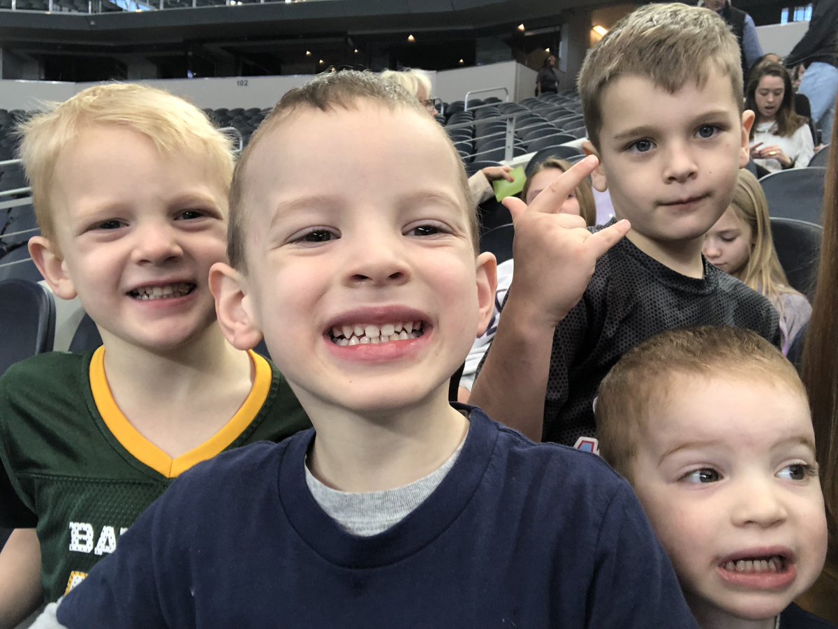 Sarah Fox tweet media