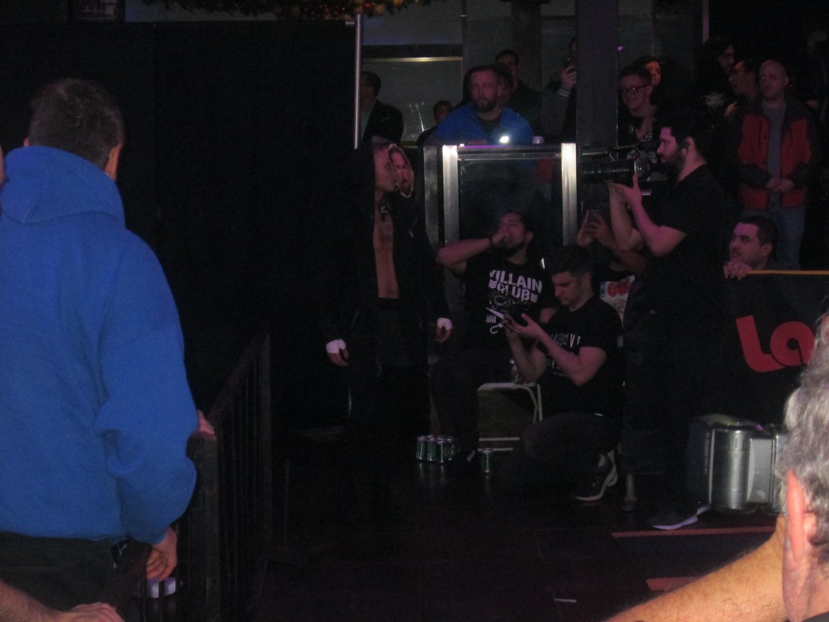 KOTR_Podcast's tweet photo. Some photos of @DarbyAllin before his match at #Evolve117 @WWNEVOLVE https://t.co/YdOZs0ghAx