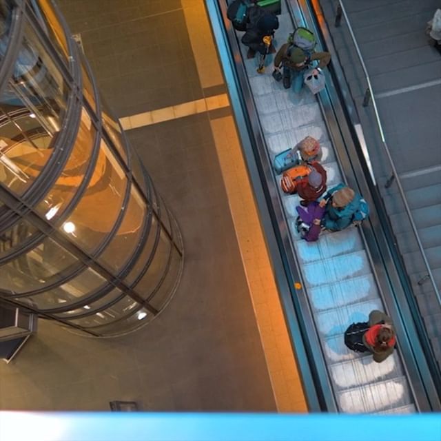 Kitebox's tweet image. B E R L I N . B - R O L L
❄️🎥✈️🥳👍
This city was so fun to shoot - really diverse in style and loads of physical layers to create depth. Great to film powerful stories and meet new people. (Music produced by kitebox 🎧)
.
.
.
.
_
#travelfilm #internationalbrand #berlinwall…