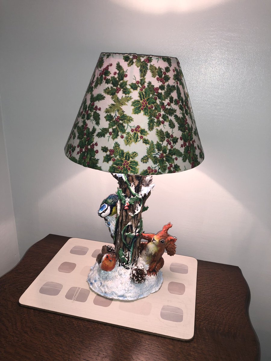 hjimages's tweet photo. Love Mam’s new festive lamp! A very talented friend is thinking about selling custom made lamps - let me know if anyone is interested!😃 https://t.co/G18ZNSUMXs