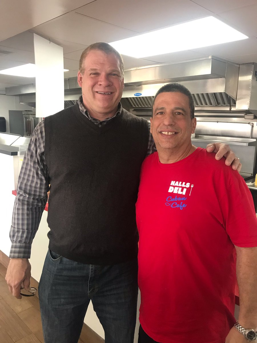 Great lunch at Halls Deli &amp; Cuban Cafe!