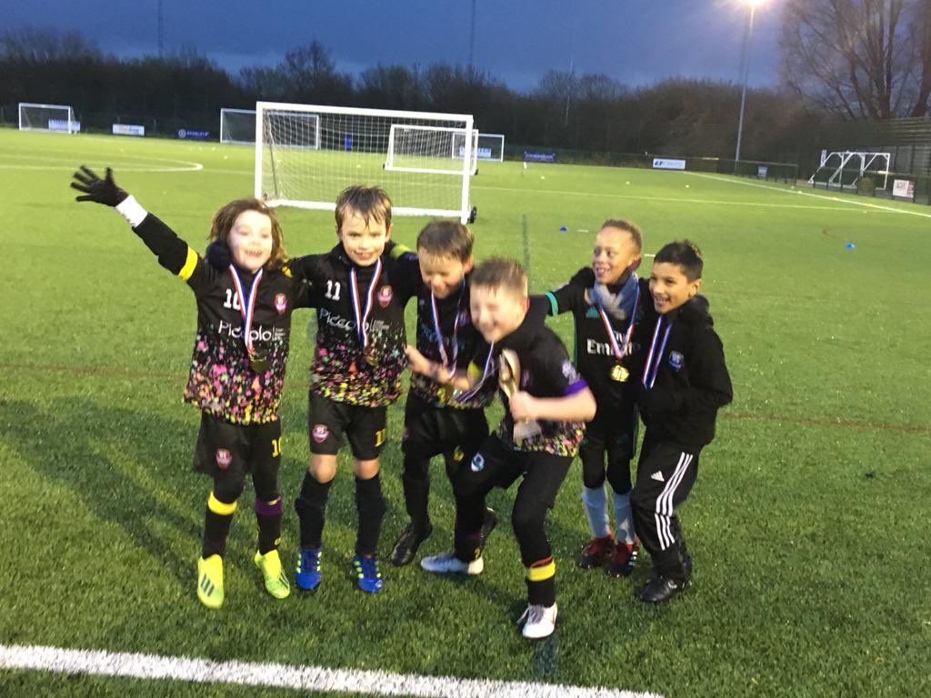 IanRimmer74's tweet photo. Proud to have won the @CurzonAshton U8’s Xmas tournament with @RS_JFC. Rode our luck but battled our way to glory! Great experience for me and the group ⚽️🏆👌🏼 https://t.co/1KDi2Nb7hZ