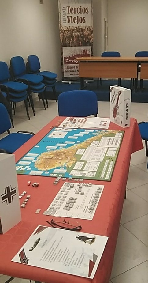 trafalgarEd's tweet photo. Ya estamos en @viejos_tercios jugando a Noruega 1940
#wargames
#Noruega1940
#juegosdemesa
#TrafalgarEd https://t.co/T8CDJQSSYP