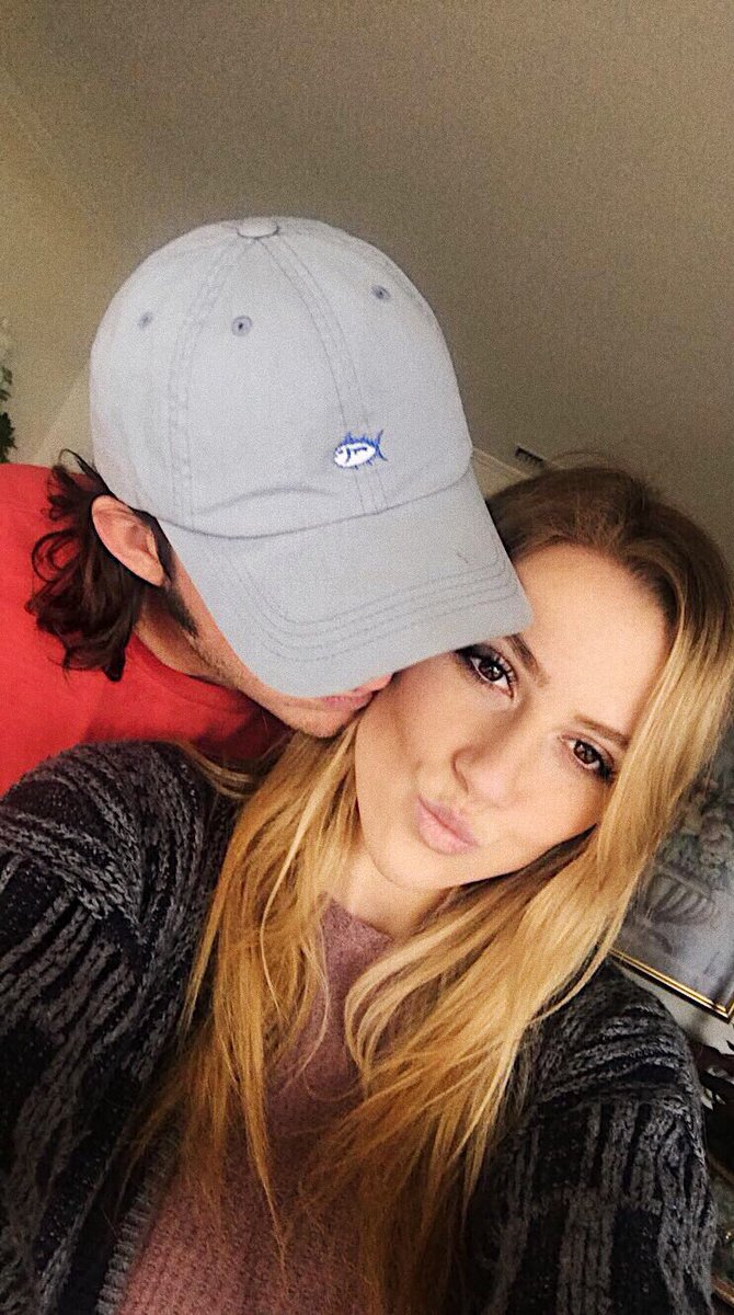 addiemcdonnell's tweet photo. a year has absolutely flown by what @doctor_proctor4 ily https://t.co/G1ZAsjjD1B