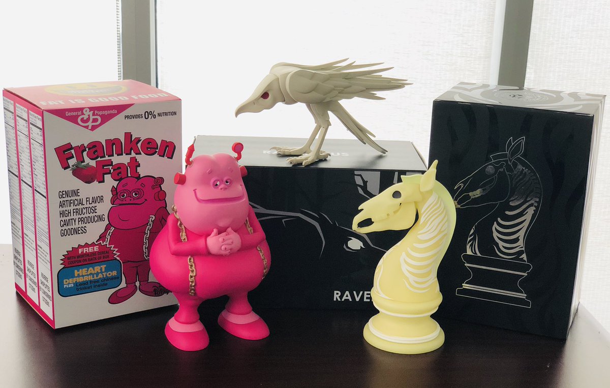agirldanni's tweet photo. Figured I might start using Twitter again and why not start with some of my favorite collectibles.
#DesignerToys #Colus #DeadZebra #LastKnight #RonEnglish #Popaganda #Nerd https://t.co/2ThP5hajXC