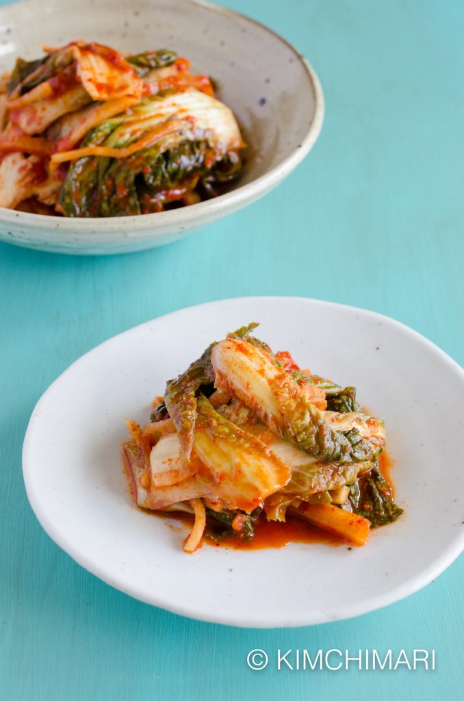 JJKimchimari's tweet photo. Do you have a vegan friend or family member who loves Korean food? Then you must know about this vegan kimchi recipe that has no fish sauce, garlic, or green onions! https://t.co/q6LSP6I6Nm
#kimchimaking #homemadekimchi #vegan #koreanfood #healthyeating https://t.co/Q6TmN71j28
