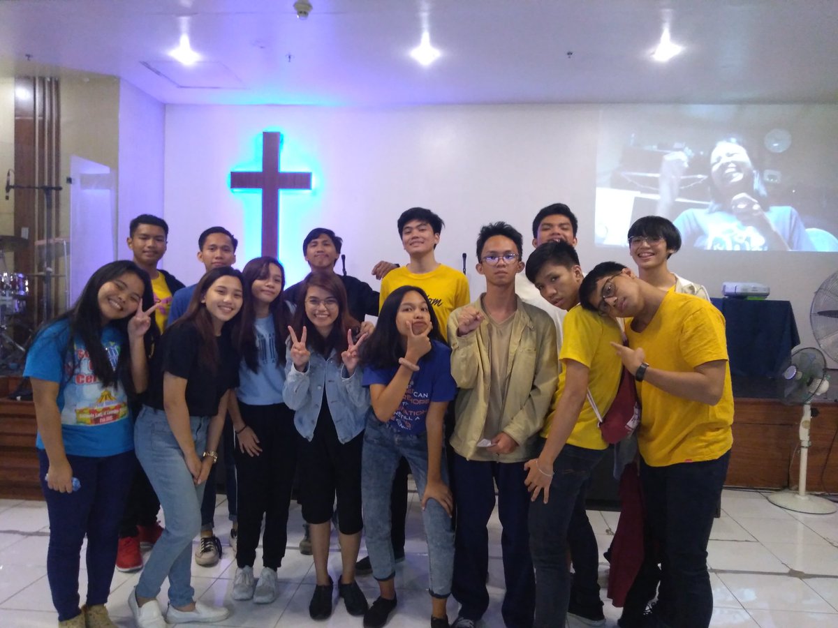 maui_ilao's tweet photo. Dami ko paring utang na photos but lemme put this out here. Thank You, Lord. 😭 Thank you all next gen kidsh! 😭🙌 
#TeamSTI #D12Crayons 
#2019HereWeGo ✨💛 https://t.co/oe83YrKhiP