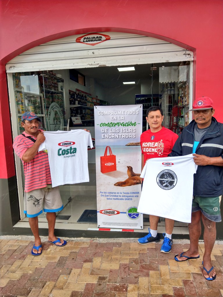 cfernandez8_4's tweet photo. @PinturasCondor Tienda Oro Galápagos Isla San Cristóbal Ferretería Cristiancito comprometidos con la conservación de este Patrimonio Natural de la Humanidad @CGGalapagos @GalapagosOrtega https://t.co/wiCBzmLRiF