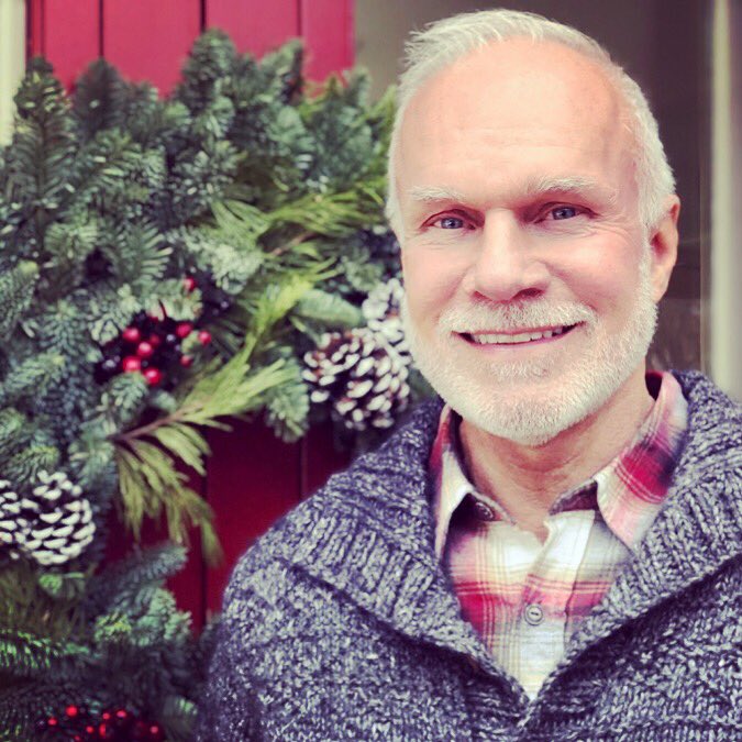 WayneRGroff's tweet photo. Wishing you and yours a very Happy Holiday, and a prosperous 2019! Thank you all for the support over this last year! I appreciate each and every one of you! https://t.co/cUj7Z7msal