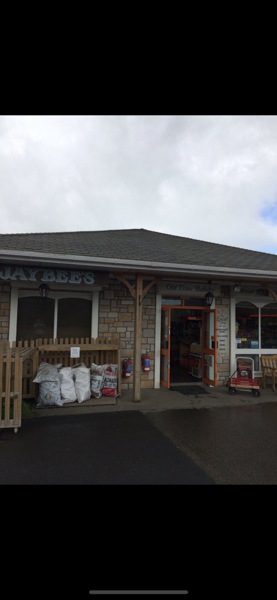 filmproducer19's tweet photo. Documentary research. Exploring County Waterford. Stopped at #Jaybees for gas (petrol) it was also a bakery, great stuff. I kept circling back to try more things #Ballinkina. Please contact me if you live in @ireland Ireland and want to get involved #film #irish #documentaries https://t.co/z5cUWvgC1z