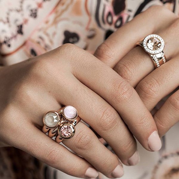 MvJoyerosElPalo's tweet photo. Preciosos #anillos #intercambiables.
#malaga #elpalo #qudo #qudointerchangeable #ringinspiration #jewelleryinspiration #goldjewellery #goldring #ringlover #jewelleryaddict #complementos #moda #cosasbonitas https://t.co/x5vJRfpuaW