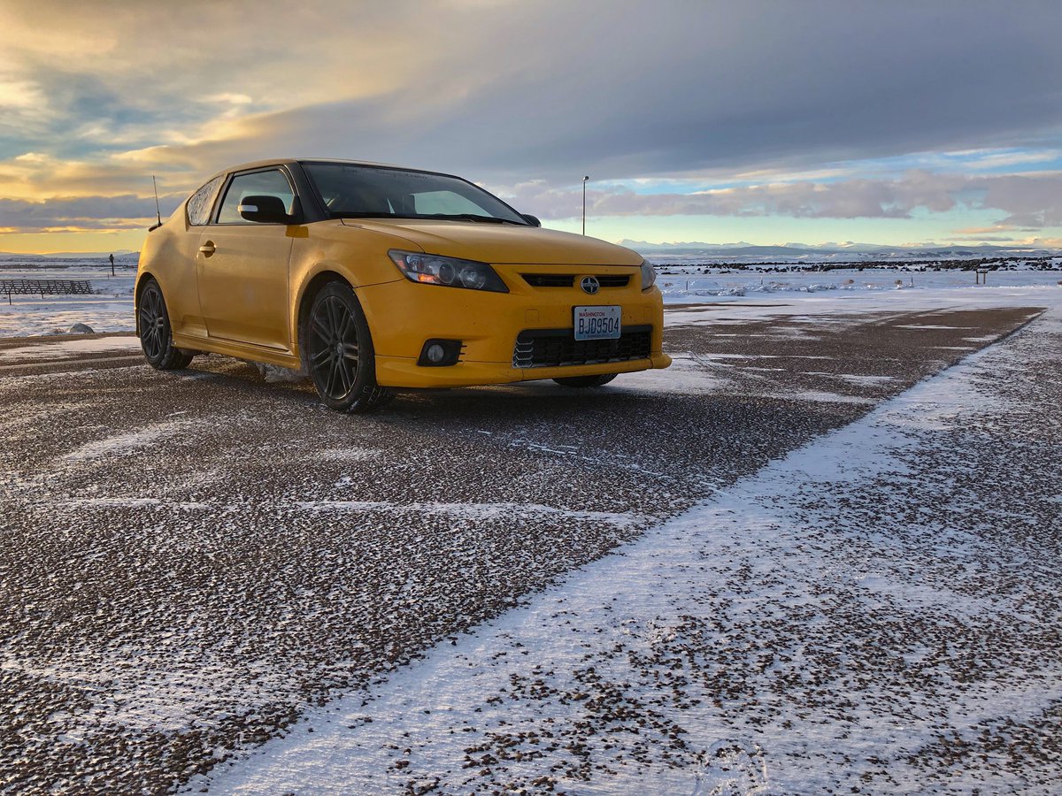 riahanncaptures's tweet photo. Dirty things can still be beautiful. Beauty is in the eye of the beholder, after all. #ScionTC #Automotive #Photography #PhotosOfTheDay #Wyoming https://t.co/Spyf22dGSz