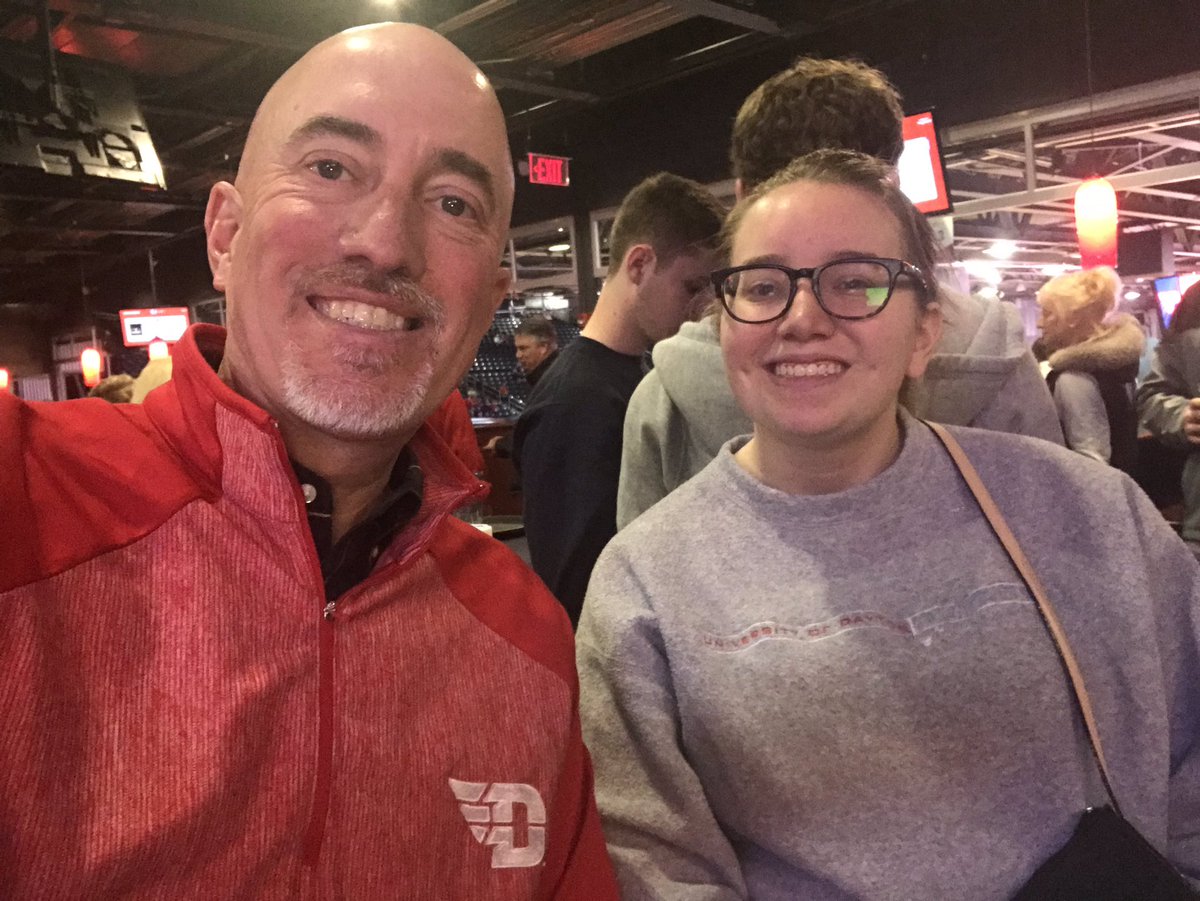 uroflyer's tweet photo. Merry Christmas, Go UD ❤️💙#dayton6th https://t.co/GYiZ5yKBQ8