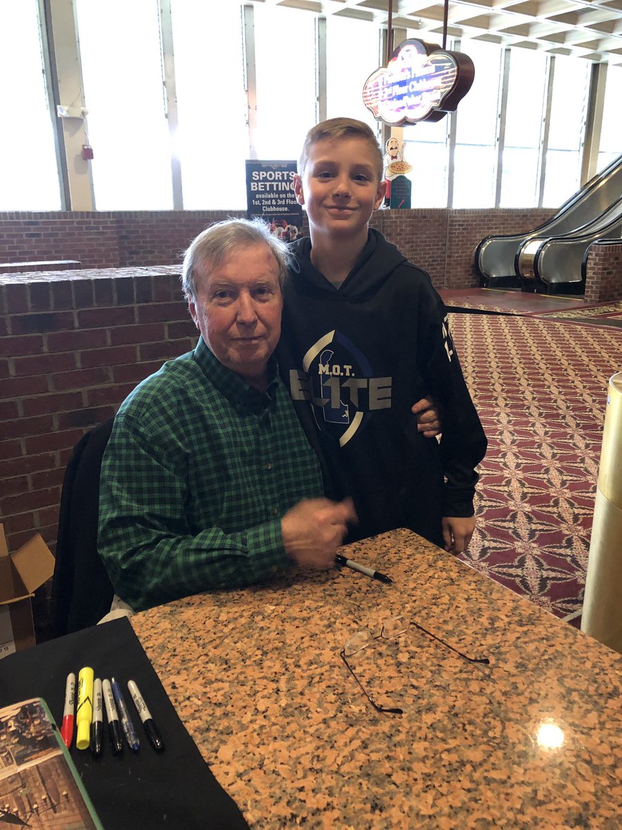 MarkBulovas's tweet image. .@SportsRadioWIP wanted to teach an 11 year old about the importance of professionalism and class. Figured we start at the top! #ThanksRay