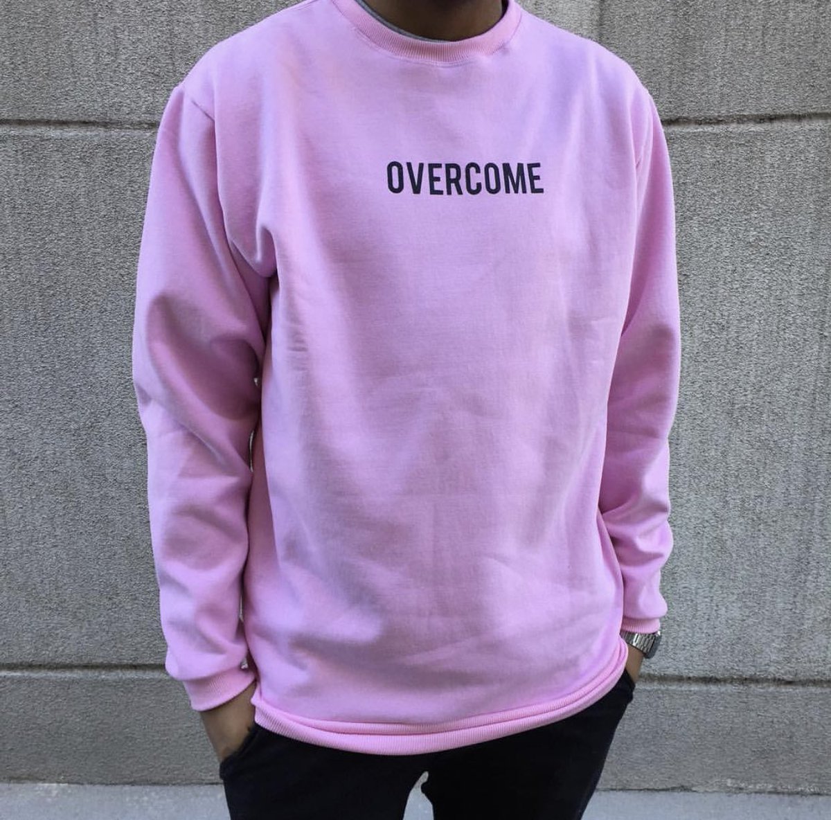 moletom rosa da overcome