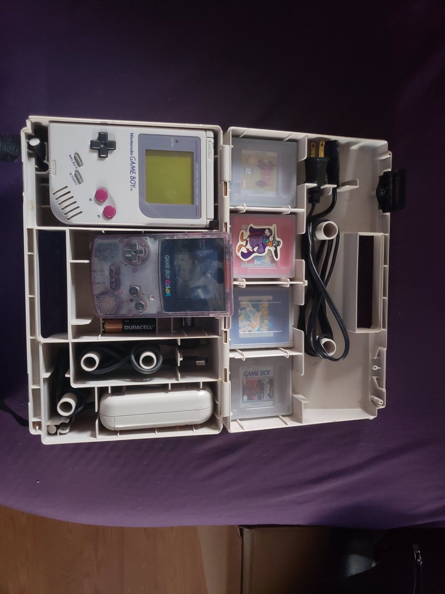 Went home for xmas. Mom wanted me to claim some stuff from storage. The color works but the screen is busted on the OG.