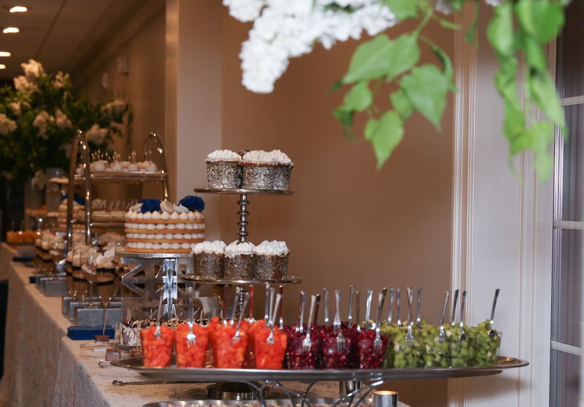 decorielevents's tweet photo. We really enjoyed getting the party started at the @aisheschayil ribbon-cutting ceremony! What better way to celebrate the opening of their beautifully designed extension, than with a magnificently decorated party with delicious salads, drinks, fresh sushi, yummy cakes&amp;pastries! https://t.co/4EYwuTBVjG