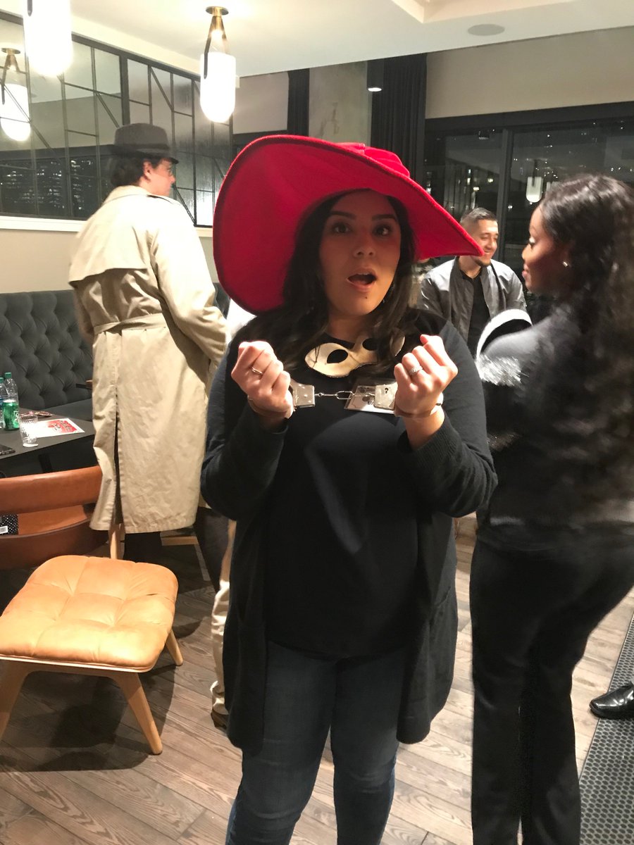 We COULD tell you what was happening at our #HolidayParty in #Chicago, but then we'd have to arrest you.
👮🏽‍♀️
#MurderMystery #HappyHolidays #LMCHoliday2018 #Proud2BeLMC