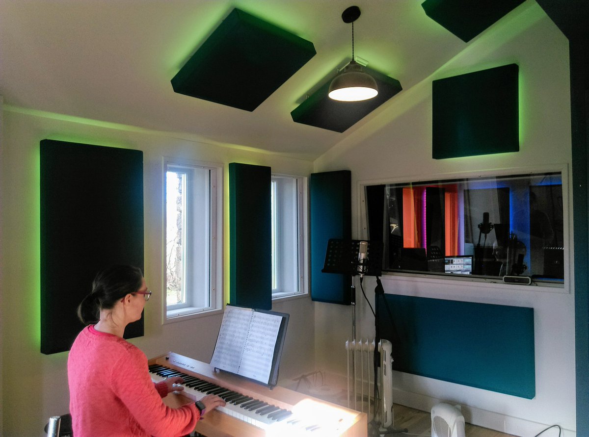 IvoriesStrings1's tweet photo. No 9 #MusicalMoments. It's not every year you get to record original #filmmusic to accompany an independent film #StreamsofWonder by @The_Moonbeams at a #recordingstudio with stunning countryside, @stonegatesounds
#viola #Piano #moonbeaming https://t.co/oUrawSh9y8