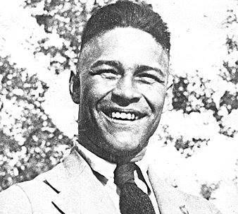 Silverfoxnative's tweet image. The Handsome silent era movie actor Chief Buffalo Child Long Lance he was tri-racial black white and Native American. #nativeactor #1930sfilms #blacknative #TheSilentEnemy