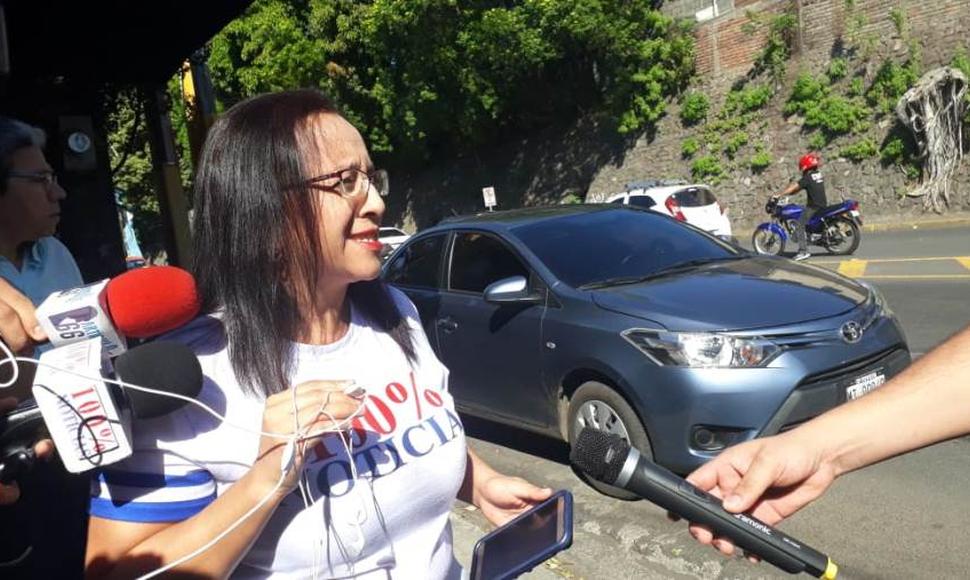 elnuevodiario's tweet photo. Lucía Pineda continúa desaparecida tras allanamiento a 100% Noticias
https://t.co/CoJx6ZdlPs https://t.co/b24A4pHrg7