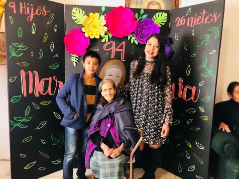 LoveDetails2018's tweet photo. Una dicha cumplir 94 años! Deseamos que sean muchos más para la Sra. María Antonia en compañía de su hermosa familia. Gracias por permitirnos ser parte de su evento. 💕 https://t.co/ivpaTG573D