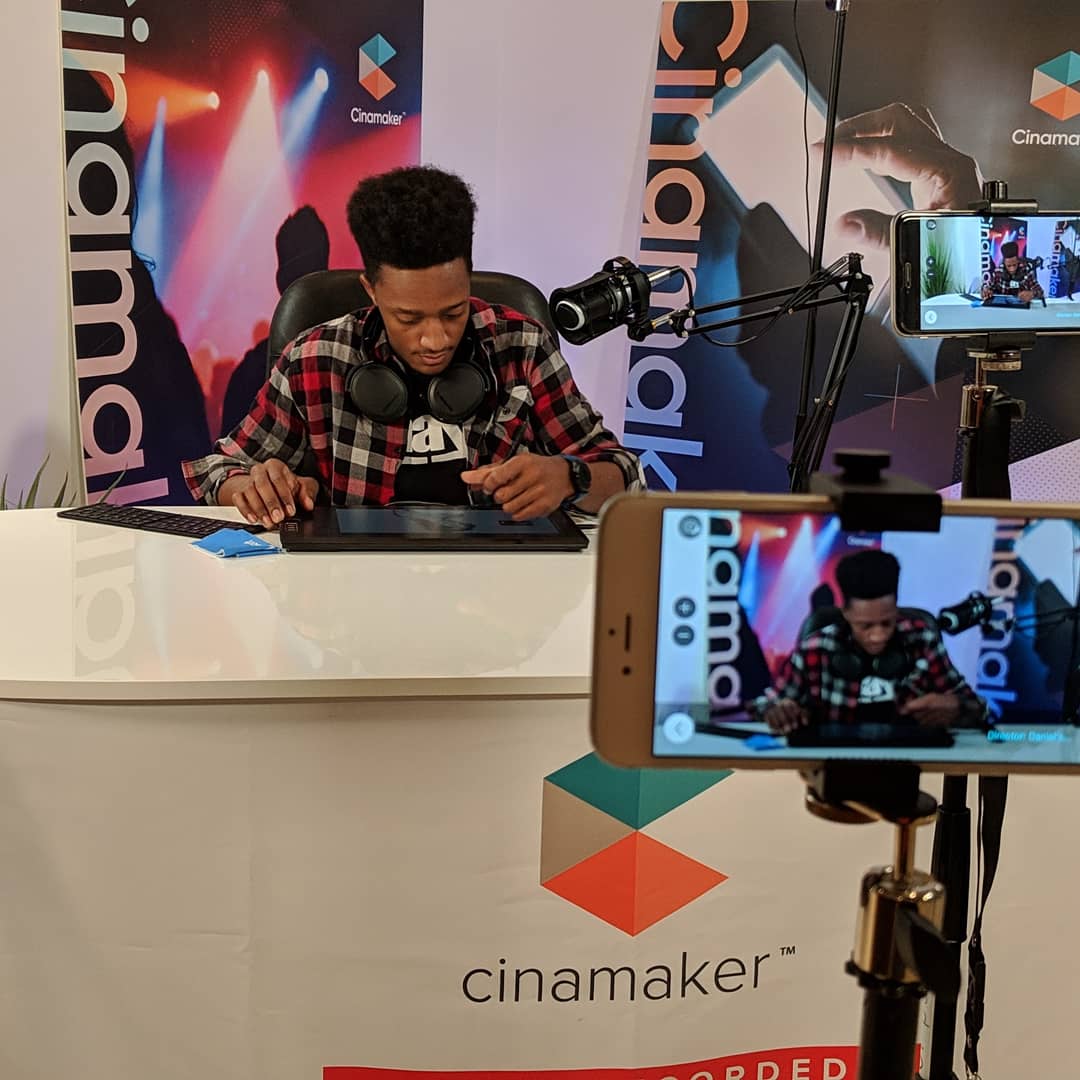 MikeMaysArt's tweet photo. Here's a few shots from yesterday at @cinamakerapp studio in #atlanta . Thanks to @deltatangomike for puttin me on stream and showin me the ropes.
If you haven't tried out #cinamaker, you're missin out.
#Levelup #art #artist #streaming #Godbless #illustrator https://t.co/VAUAOBGrBC