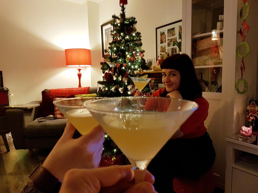 Inspired by @mattappleby, sipping a homemade #christmascocktail This one's a marmalade martini 🍸