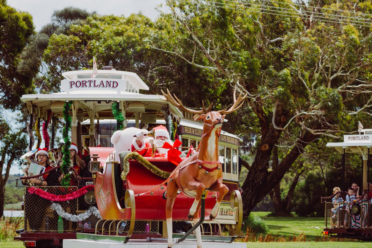 heytherelou's tweet photo. Santa and the local brass band on Portland's historic community tram run yesterday. Portland, Victoria, Australia. #christmas #portlandvictoria #victoriaaustralia https://t.co/D6WgAZWh7R