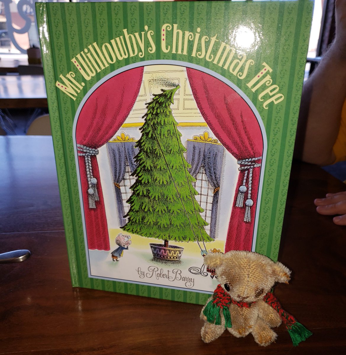 I got to go on an adventure with Boy and Girl today!! We went to the Old Mill Tasty shop where I had a BLT, then on to Milkfloat for dessert. There they had one of Girl's FAVORITE books from she was little so she read it to us. #Wichitawesome