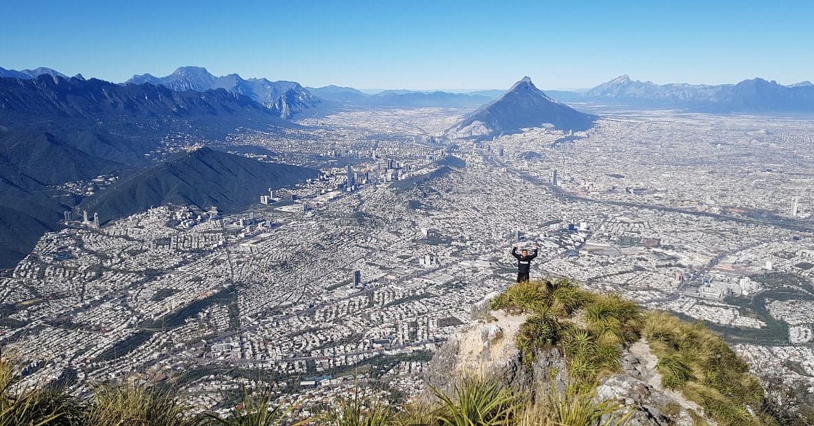 eloscar240's tweet photo. #hard #working #mountain #sun #sundayfunday #nature #desert #nigth #morning #afternoon #photooftheday #fashion #beautiful #happybirthday #like4like #picoftheday #art #photografy #guadalupe #instagram #mty #pico #norte #piconorte #senderismo #montaña #cerrodelasilla #Cerro https://t.co/reLZdP1lit