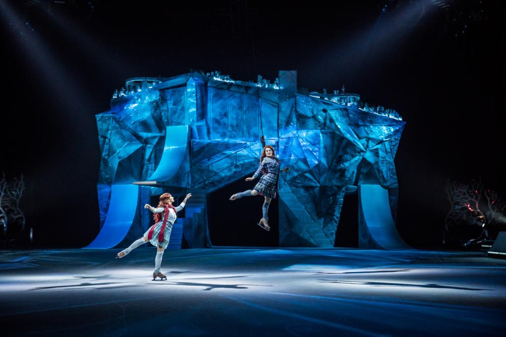 👀 Take a sneak peek into the magical world of @Cirque's CRYSTAL ❄️