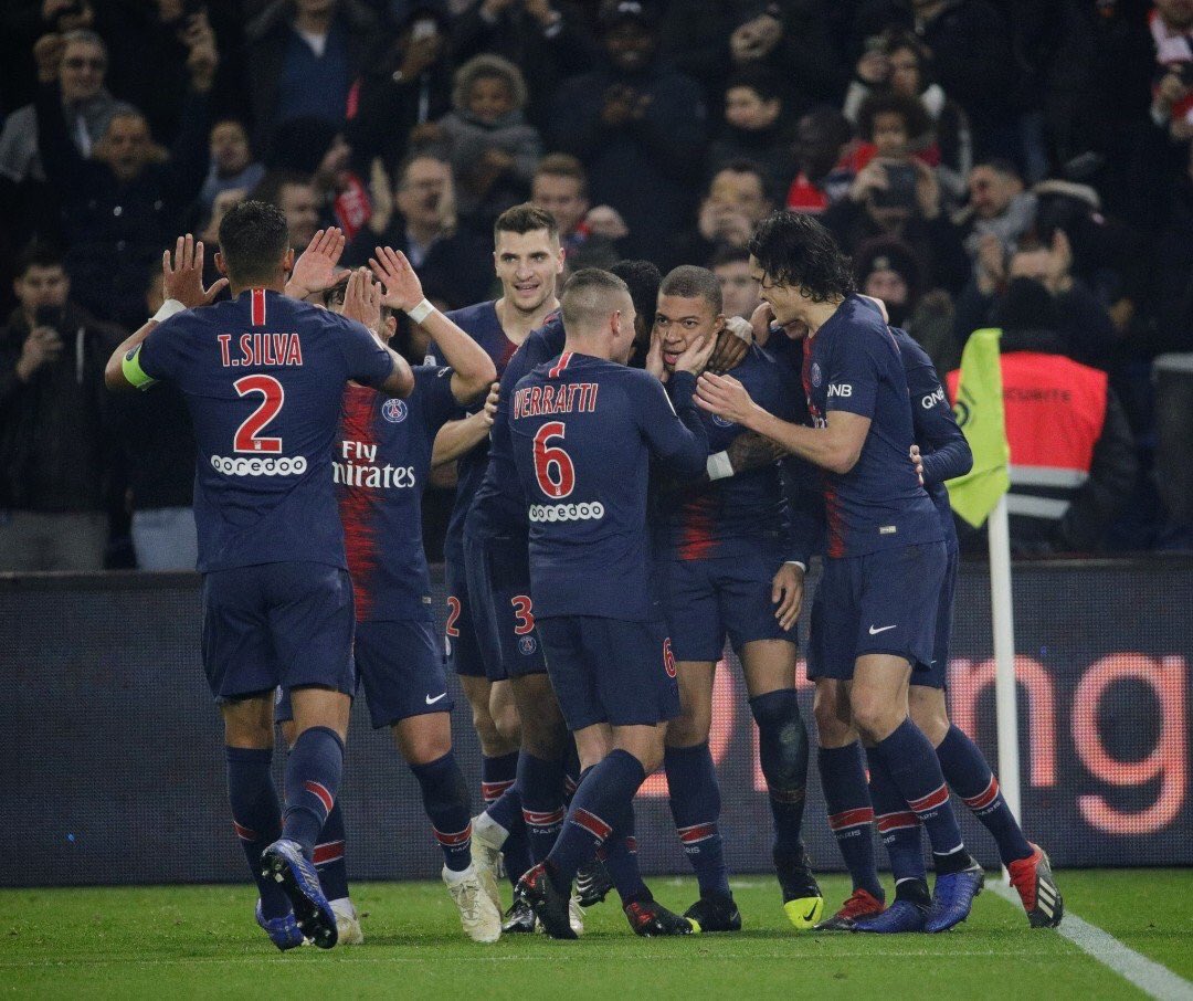 PSGTurkey's tweet photo. #PSG sahasında #Nantes'ı #Mbappe'nin 68. dakikada attığı golle 1-0 mağlup etti.

PSG #Ligue1’de 2 maç eksiği olmasına rağmen ikinci sırada olan #Lille’in 13 puan önünde lider durumda. #AllezParis https://t.co/BHc2dgTAUp