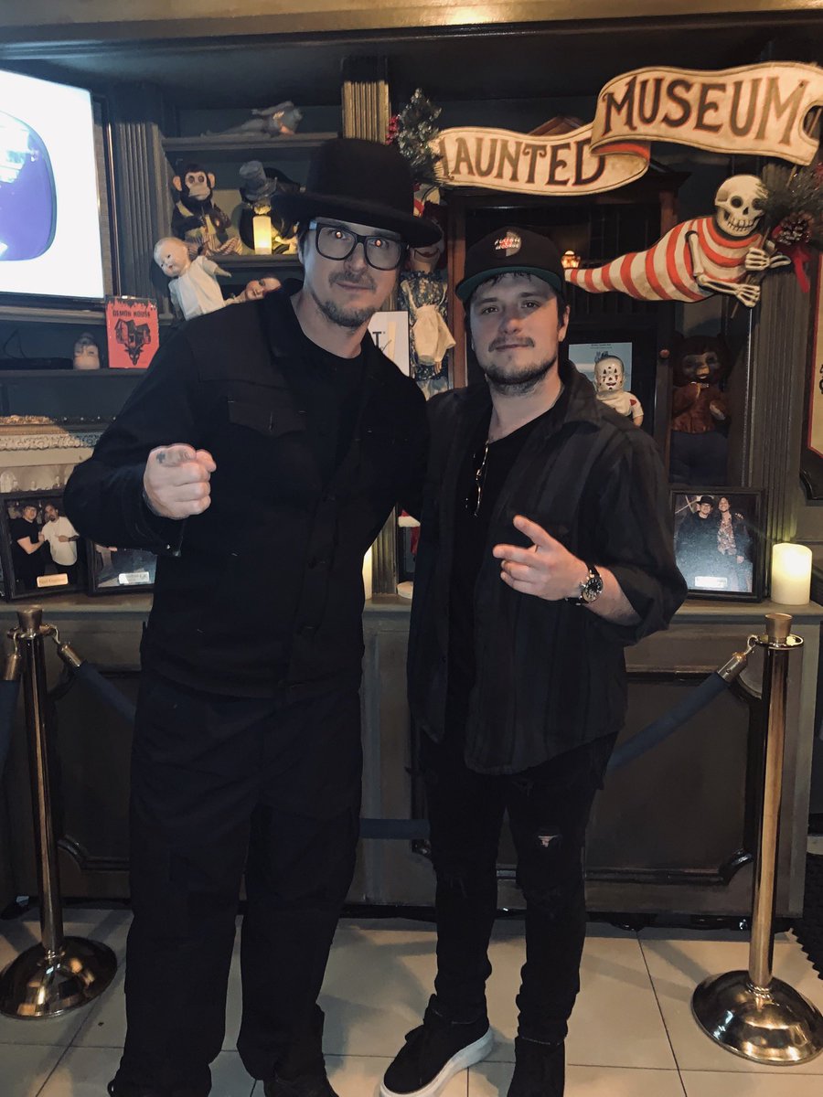 Zak_Bagans's tweet photo. Hunger Games meets Haunted Museum @jhutch1992 ...why are only my eyes glowing?? Good to meet you Josh! https://t.co/rn6AE7GkZf