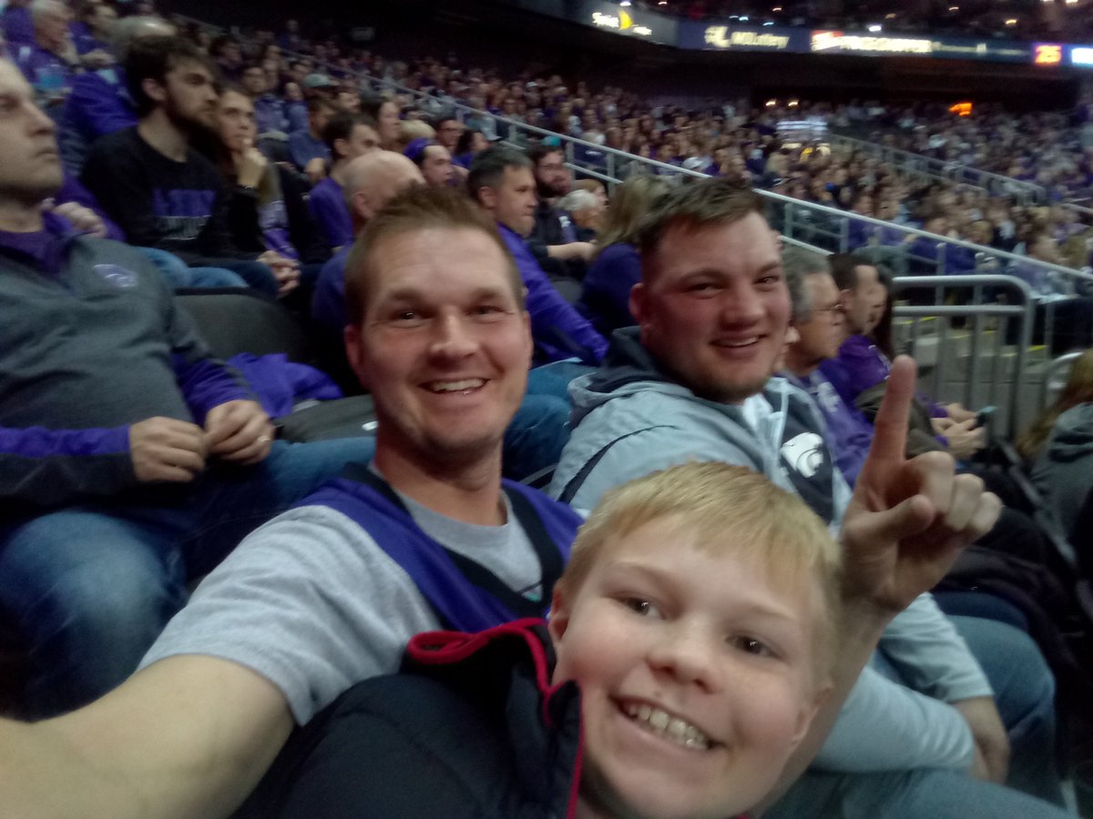 KyleHov's tweet photo. EMAW!
#KstateGameday #KStateMBB https://t.co/JC2HMAW90u