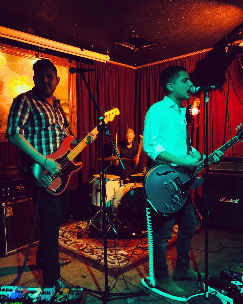 J_Transmission's tweet photo. Last night was amazing! Thank you @RedwoodBar! See you all next year https://t.co/yOkC62hL72