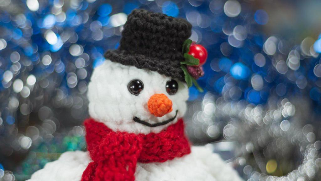 DIY100ideas's tweet photo. Crochet Tutorial Fat Snowman https://t.co/5jXJFCBhbu https://t.co/42V9n6dz0l