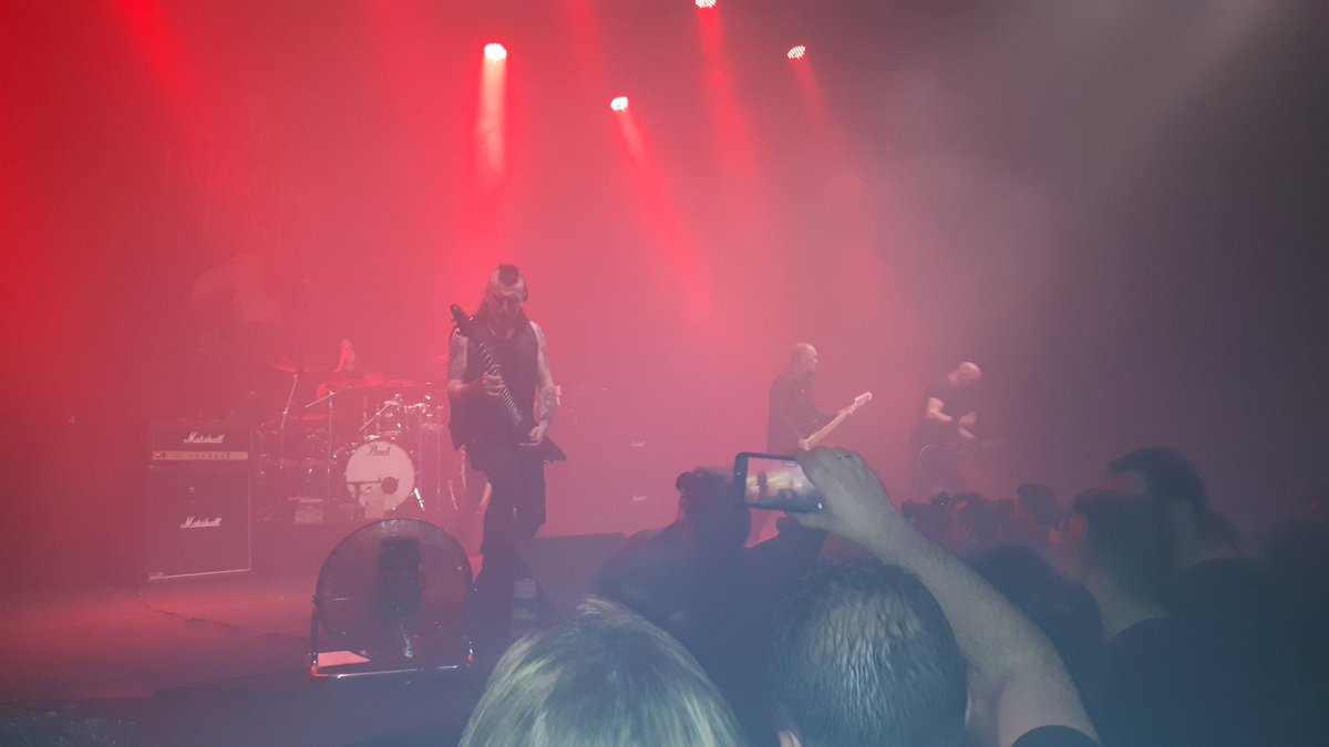 niclasN21's tweet photo. great night..great show...great set list...🤘🤘🤘🤘🤘🤘🤘🤘
#paradiselost #Athens https://t.co/17chgDMWTS