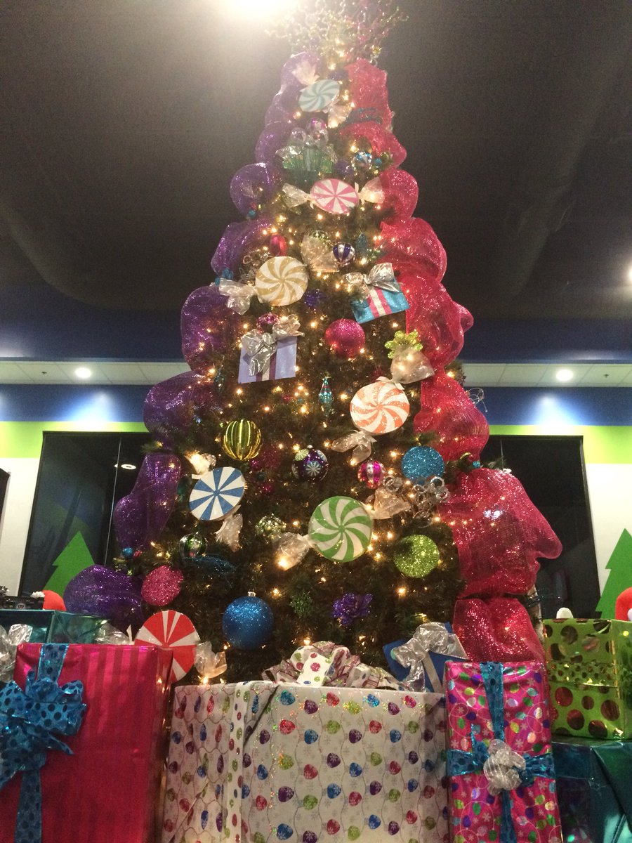 JoyChurchIntl's tweet photo. Christmas Services THIS Weekend!

Sat. 5pm | Sun. 11am

Winter Wonderland TOY Giveaway for 1st Time Visiting Kidos (infant - 6th Grade)

#investinviteinclude https://t.co/Kl4vbtxjez