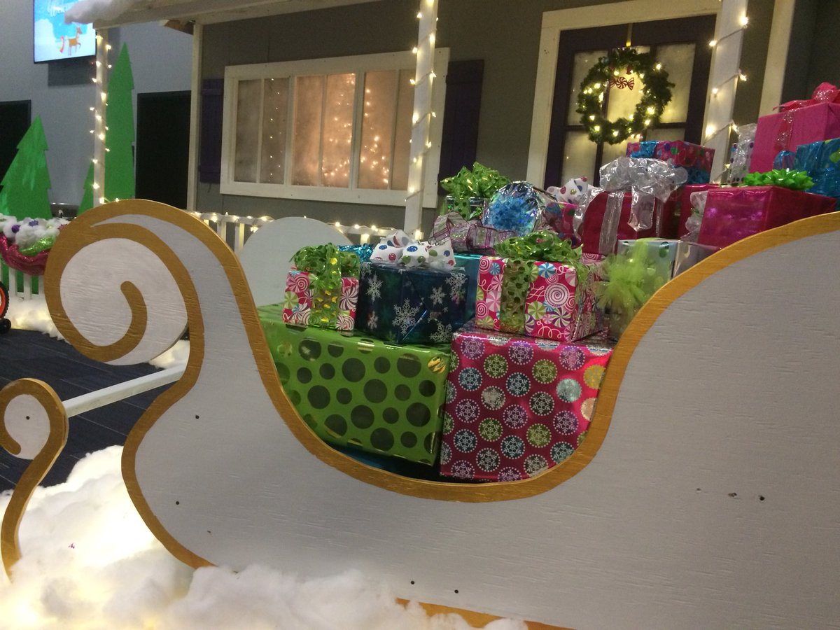 JoyChurchIntl's tweet photo. Christmas Services THIS Weekend!

Sat. 5pm | Sun. 11am

Winter Wonderland TOY Giveaway for 1st Time Visiting Kidos (infant - 6th Grade)

#investinviteinclude https://t.co/Kl4vbtxjez