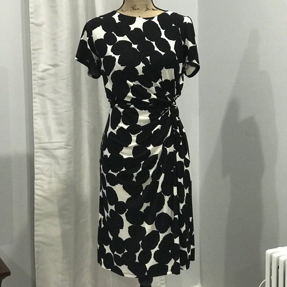 wardrobechanges's tweet image. So good I had to share! Check out all the items I'm loving on @Poshmarkapp #poshmark #fashion #style #shopmycloset #tommyhilfiger #joneswear #ellentracy: bnc.lt/focc/ybLXKg5XpS