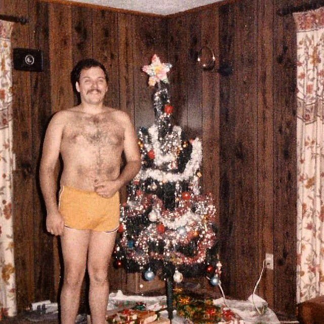 We’ll be clothed, er, closed 12/24, 25, 31 &amp; 1/1