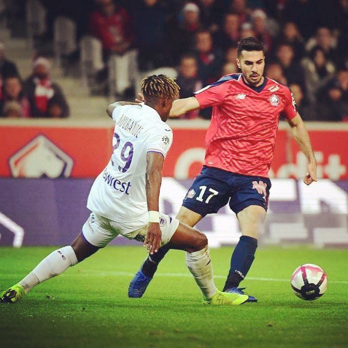 🎁🌲3 points sous le sapin 🌲 🎁 
Belle victoire ce soir à Lille, au courage. On termine l’année sur une bonne note.
.
.
#LOSCTFC #Lille #Toulouse @ligue1conforama <a href="/ToulouseFC/">Toulouse FC</a>