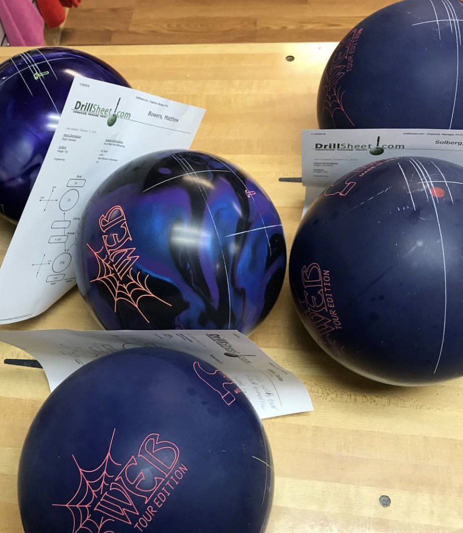 HammerBowling's tweet photo. Web and Web Tours are lined up everywhere to get in your hand! Drill one at your local pro shop now. #TourV1 #SilkySmooth #WebTour #Web #STRONG #HammerBowling #NothingHitsLikeAHammer π· @andrew1118 https://t.co/Di1XEks9Rz